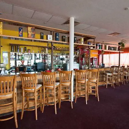 Alen Mak 7 Отель Золотые Пески