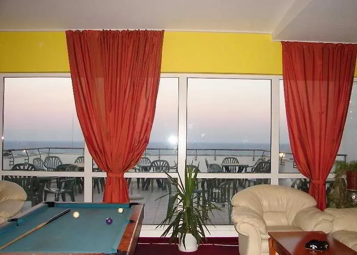 Alen Mak 7 Golden Sands